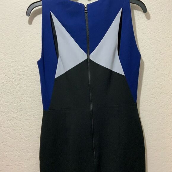 BCBGMaxAzria Geometric Cutout Cocktail Dress Black Blue Sleeveless Tailored 4 - Picture 10 of 14
